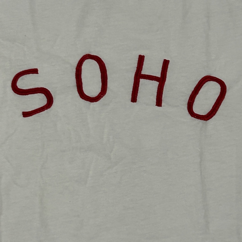 Women's/Jr Brandy Melville SOHO T-shirt - SMALL - Picture 2 of 4